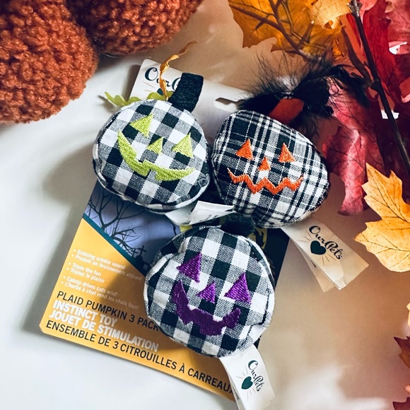cosmic pet Cat Nwt Cosmic Pet Halloween Plaid Pumpkin Cat Nip